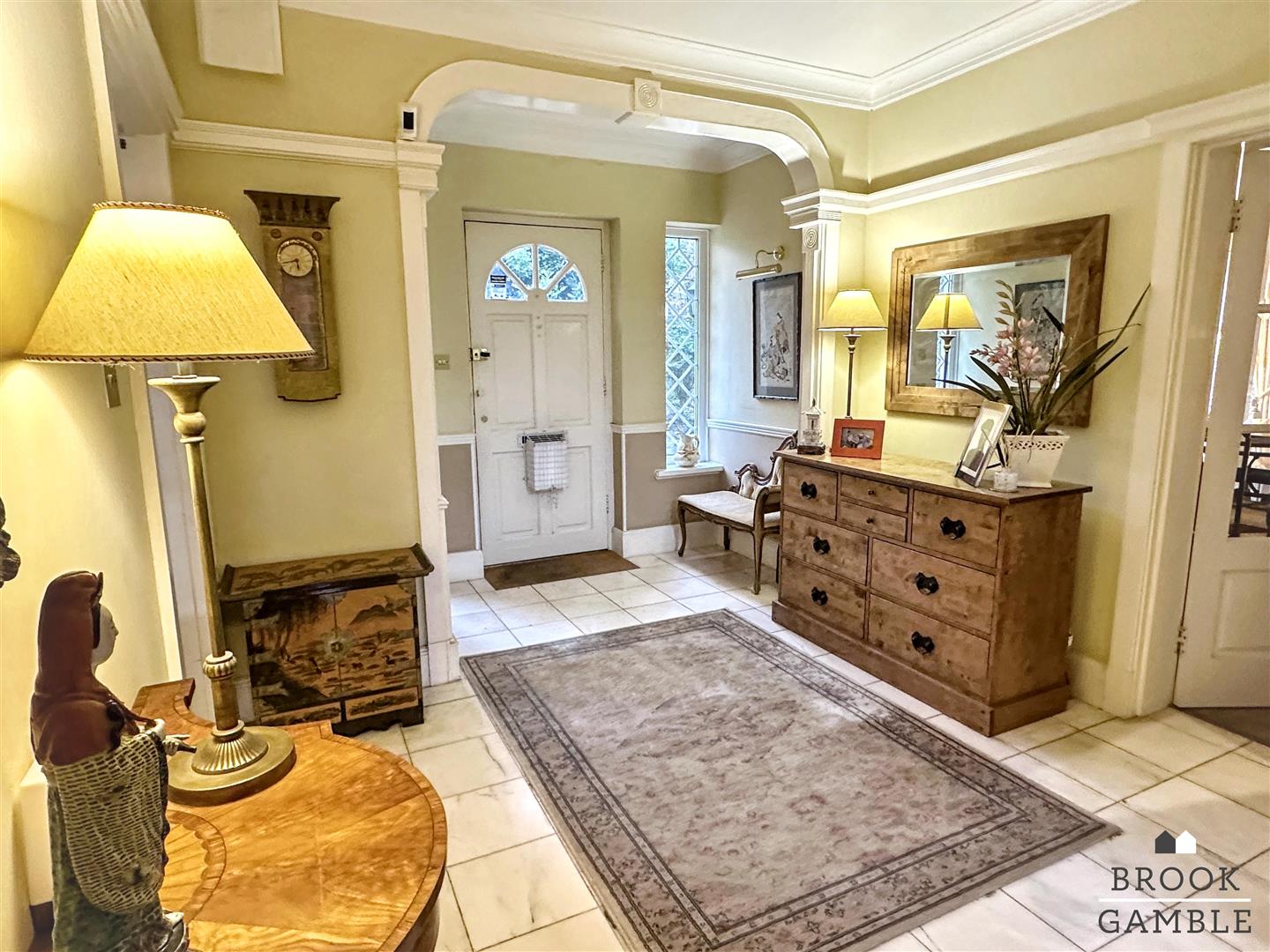 4 Bedroom House - Detached. Le Brun Road in Eastbourne, 7